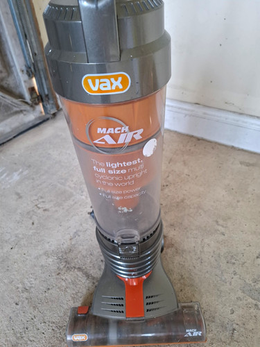 Vax mach air - bagless, cyclonic